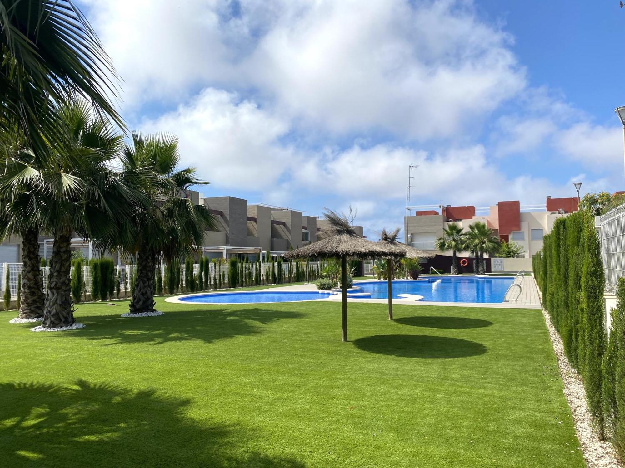 Magnifico Apartamento De Planta Alta La Isla Torrevieja Ngoại thất bức ảnh